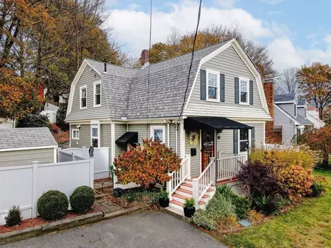 103 High St, Reading, MA 01867