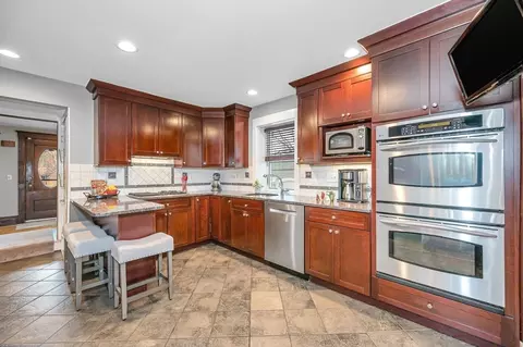 103 High St, Reading, MA 01867 photo 11