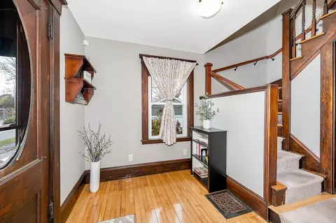 103 High St, Reading, MA 01867 photo 4