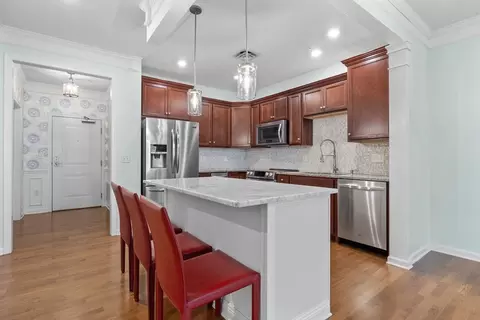130 Trotter Rd #1211, Weymouth, MA 02190