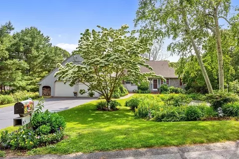 25 Congressional Dr, Yarmouth, MA 02675