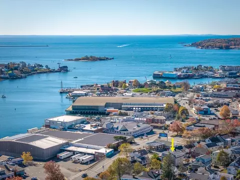 160 Prospect St #3, Gloucester, MA 01930