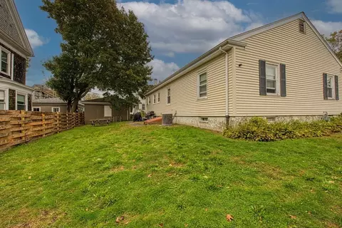 499 Maple St, Fall River, MA 02720 photo 4