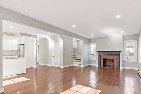 172 Gibbs St, Fall River, MA 02720 photo 8