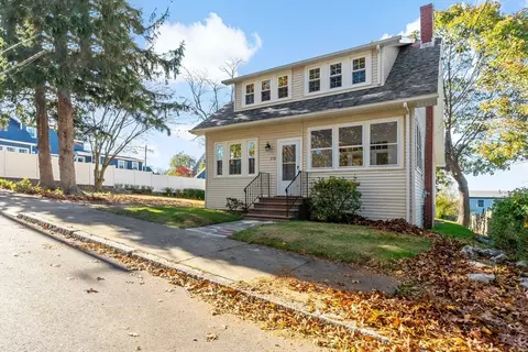 172 Gibbs St, Fall River, MA 02720 photo 2