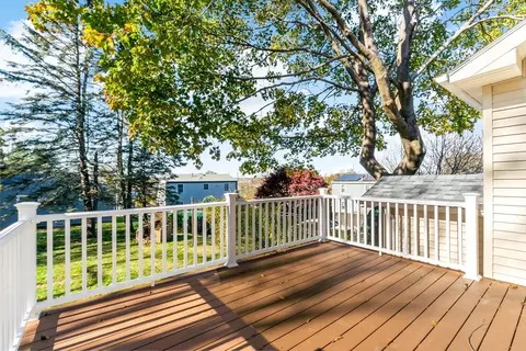 172 Gibbs St, Fall River, MA 02720 photo 4