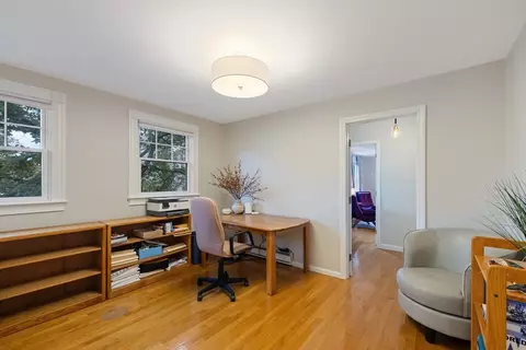25 Curtis St, Marblehead, MA 01945 photo 17