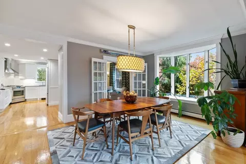 25 Curtis St, Marblehead, MA 01945 photo 3