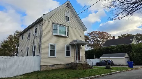 142 Norman St, Fall River, MA 02721