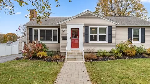 49 Gates Rd, Shrewsbury, MA 01545