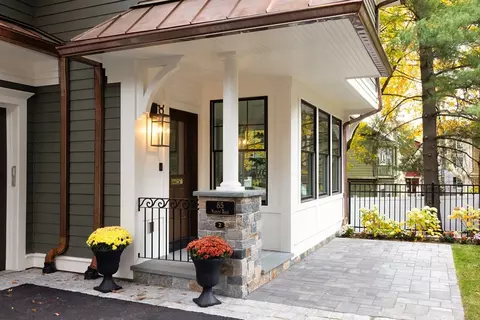 85 Naples Rd #2, Brookline, MA 02446