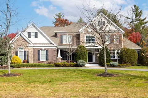 44 Mill Brook Ave, Walpole, MA 02081