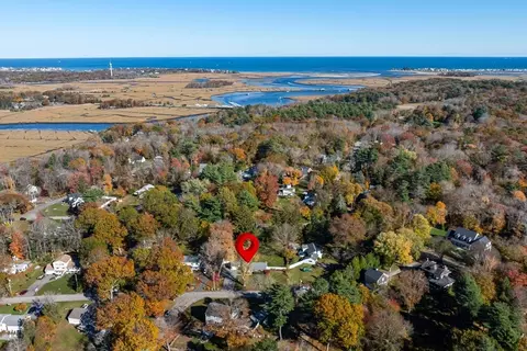 28 Riverside Cir, Marshfield, MA 02050