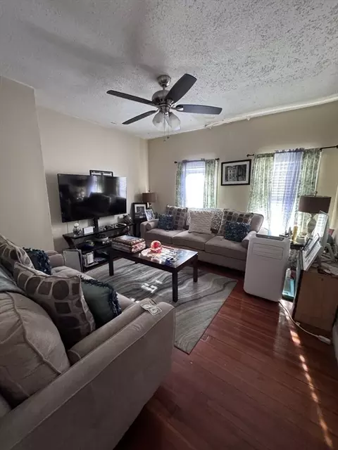 43 Colonial Ave, Springfield, MA 01109 photo 15