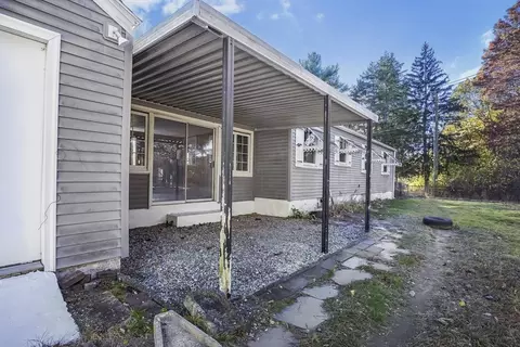 Exterior - 74 Valley Rd, Springfield, MA 01119 photo 2 of 4