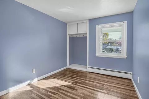 Bedroom - 74 Valley Rd, Springfield, MA 01119 photo 1 of 6