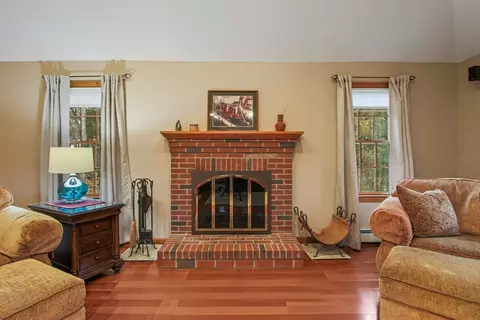 5 Wildflower Dr, Sutton, MA 01590 photo 10