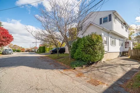 38 Matthies St, Beverly, MA 01915 photo 2