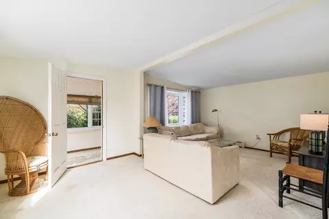 38 Matthies St, Beverly, MA 01915 photo 11