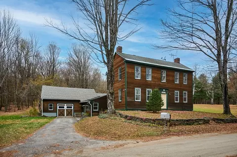 10 Maple St, Plainfield, MA 01070
