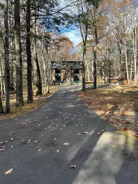 940 Clark St, Gardner, MA 01440