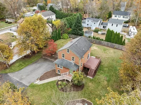 4 Mars Pl, Littleton, MA 01460