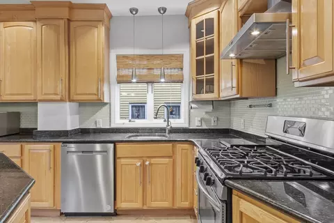 Kitchen - 18 Appleton Ave #2, Beverly, MA 01915 photo 3 of 7