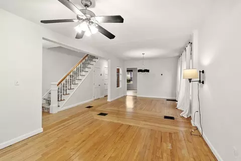 Living - 18 Appleton Ave #2, Beverly, MA 01915 photo 4 of 5