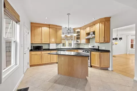 Kitchen - 18 Appleton Ave #2, Beverly, MA 01915 photo 1 of 7