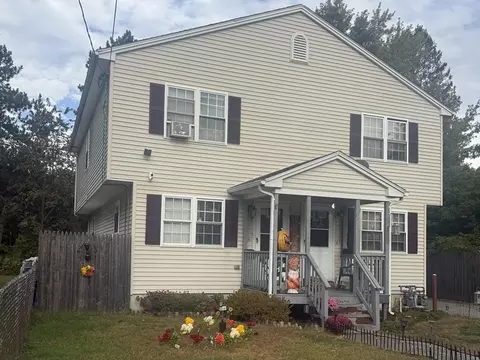 126-128 Miller St, Springfield, MA 01104