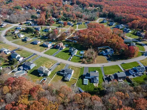 58 Eagle Dr, Dudley, MA 01571 photo 5