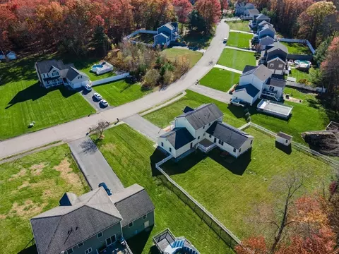 58 Eagle Dr, Dudley, MA 01571 photo 3