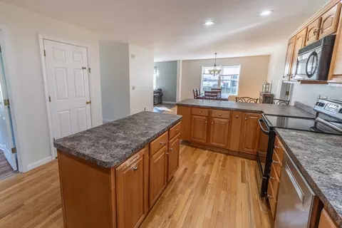 58 Eagle Dr, Dudley, MA 01571 photo 11