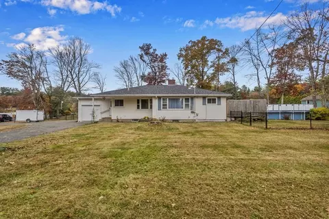 147 Stebbins St, Belchertown, MA 01007