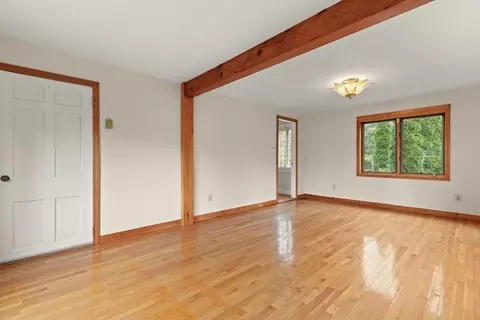 Living - 10 Oak St, Wareham, MA 02571 photo 5 of 5
