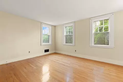 Bedroom - 10 Oak St, Wareham, MA 02571 photo 2 of 8