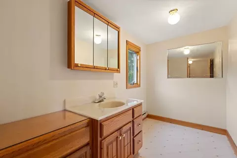 Bath - 10 Oak St, Wareham, MA 02571 photo 2 of 2