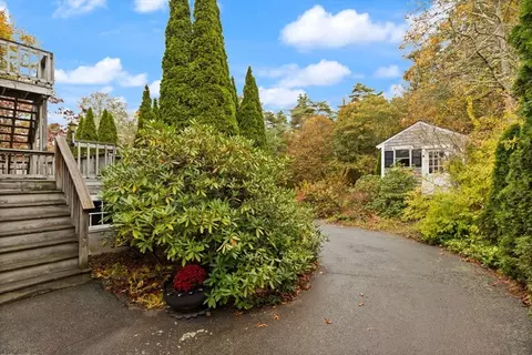 Exterior - 10 Oak St, Wareham, MA 02571 photo 3 of 4