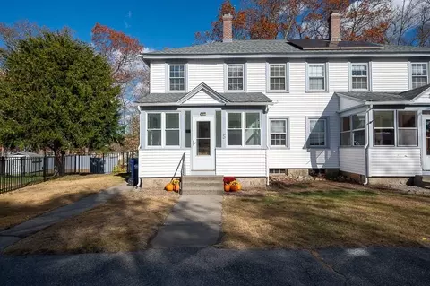 5 Summit St #5, Whitinsville, MA 01588