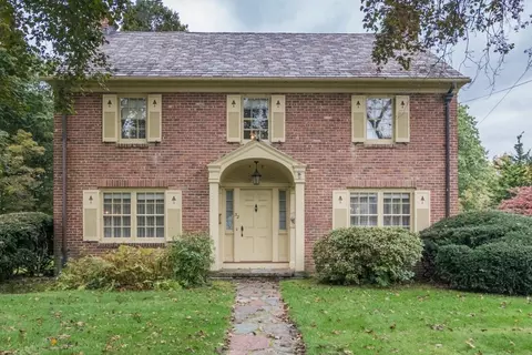 32 Longview Dr, Longmeadow, MA 01106