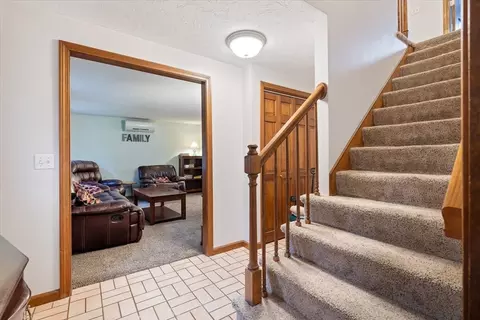 53 Asylum St, Mendon, MA 01756 photo 17