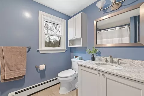53 Asylum St, Mendon, MA 01756 photo 23