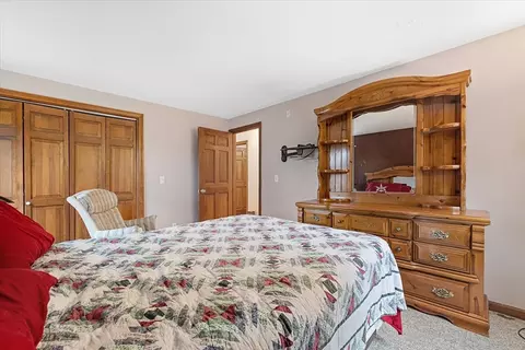 53 Asylum St, Mendon, MA 01756 photo 25