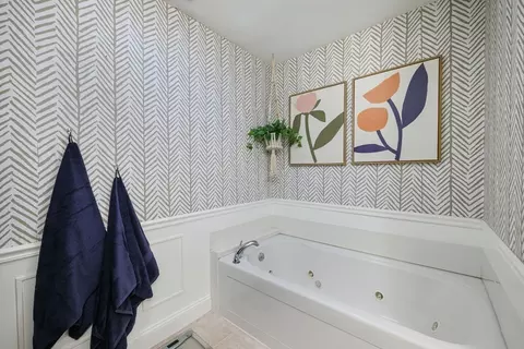 133 Eastern Ave #8, Lynn, MA 01902 photo 22