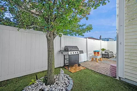 133 Eastern Ave #8, Lynn, MA 01902 photo 33