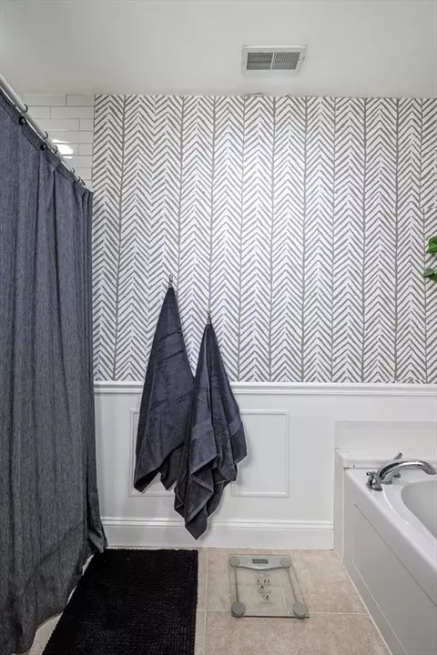 133 Eastern Ave #8, Lynn, MA 01902 photo 24