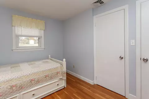 1739 Meridian St, Fall River, MA 02720 photo 20