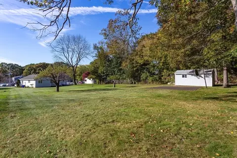 1739 Meridian St, Fall River, MA 02720 photo 7