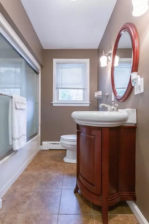 1739 Meridian St, Fall River, MA 02720 photo 21