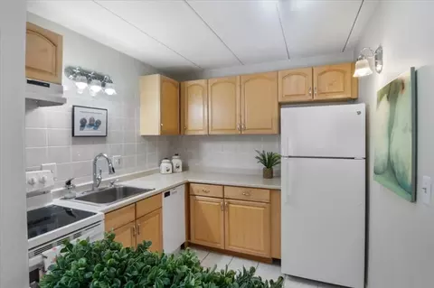 Kitchen - 40 High St #207, Dedham, MA 02026 photo 6 of 6